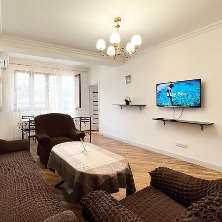 Апартаменти Cosy Apt Near Republic Square Єреван Екстер'єр фото